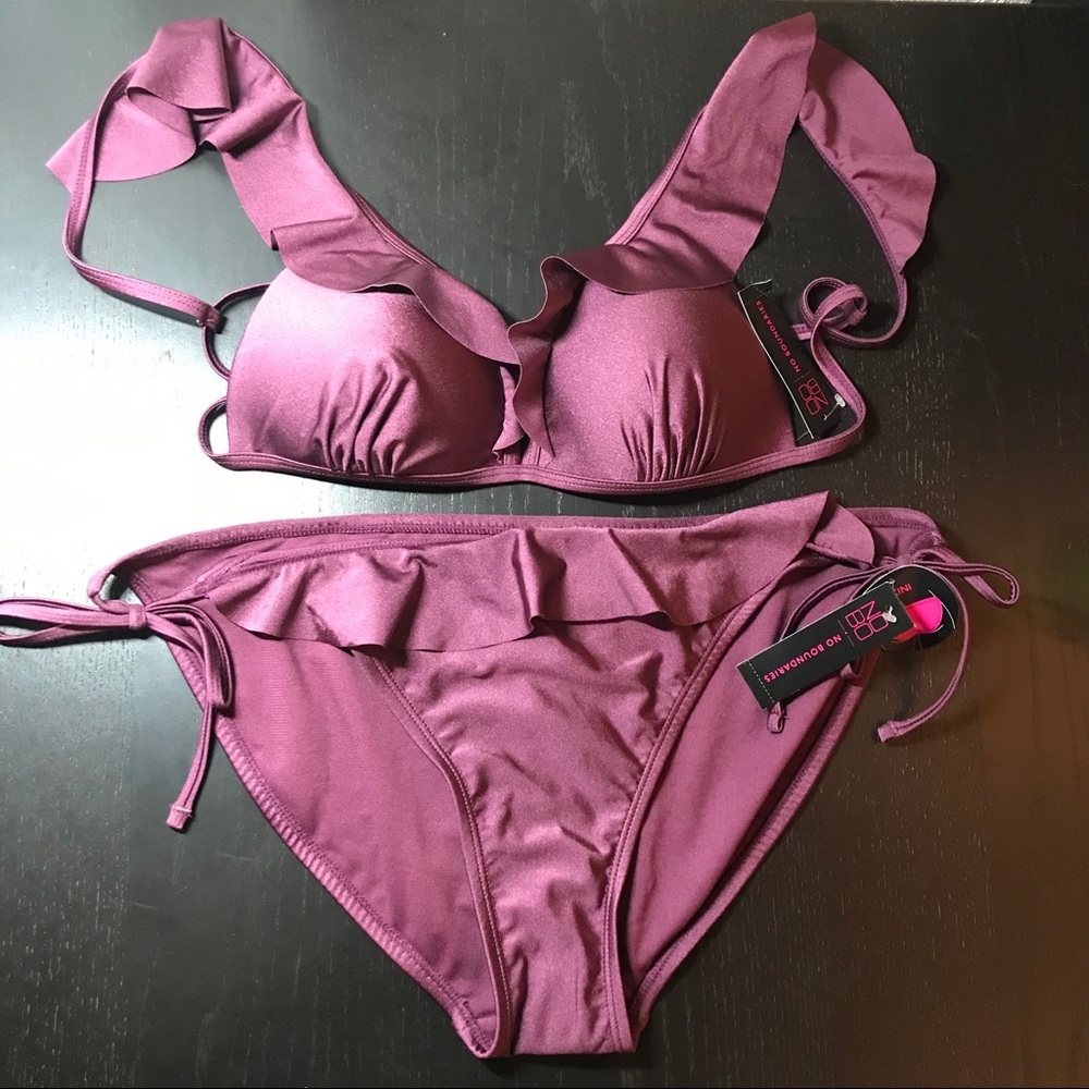 No Boundaries bikini new with tags M top XL bottom